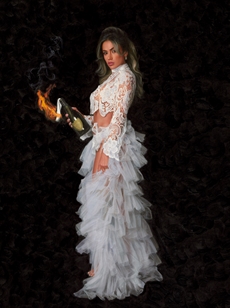 Faces of Elegance and Revolt - Frank Hollywood